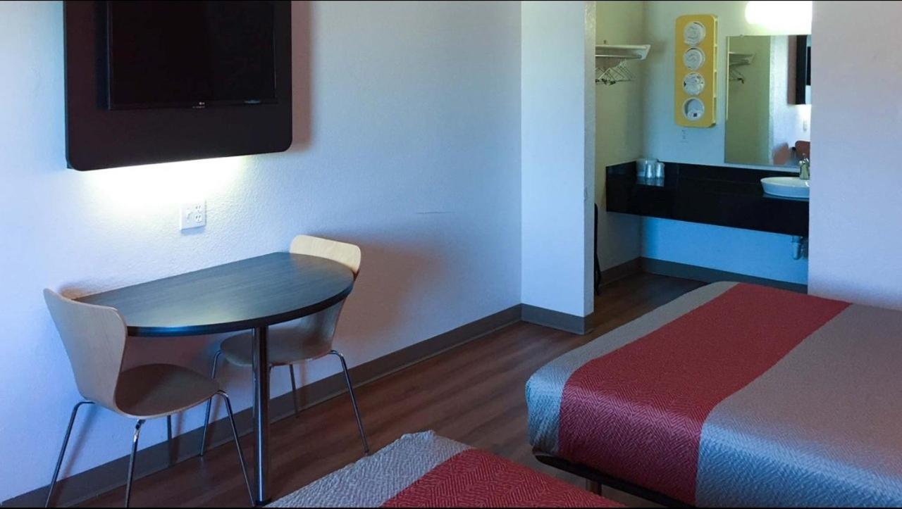 Motel 6-North Richland Hills, Tx Zewnętrze zdjęcie
